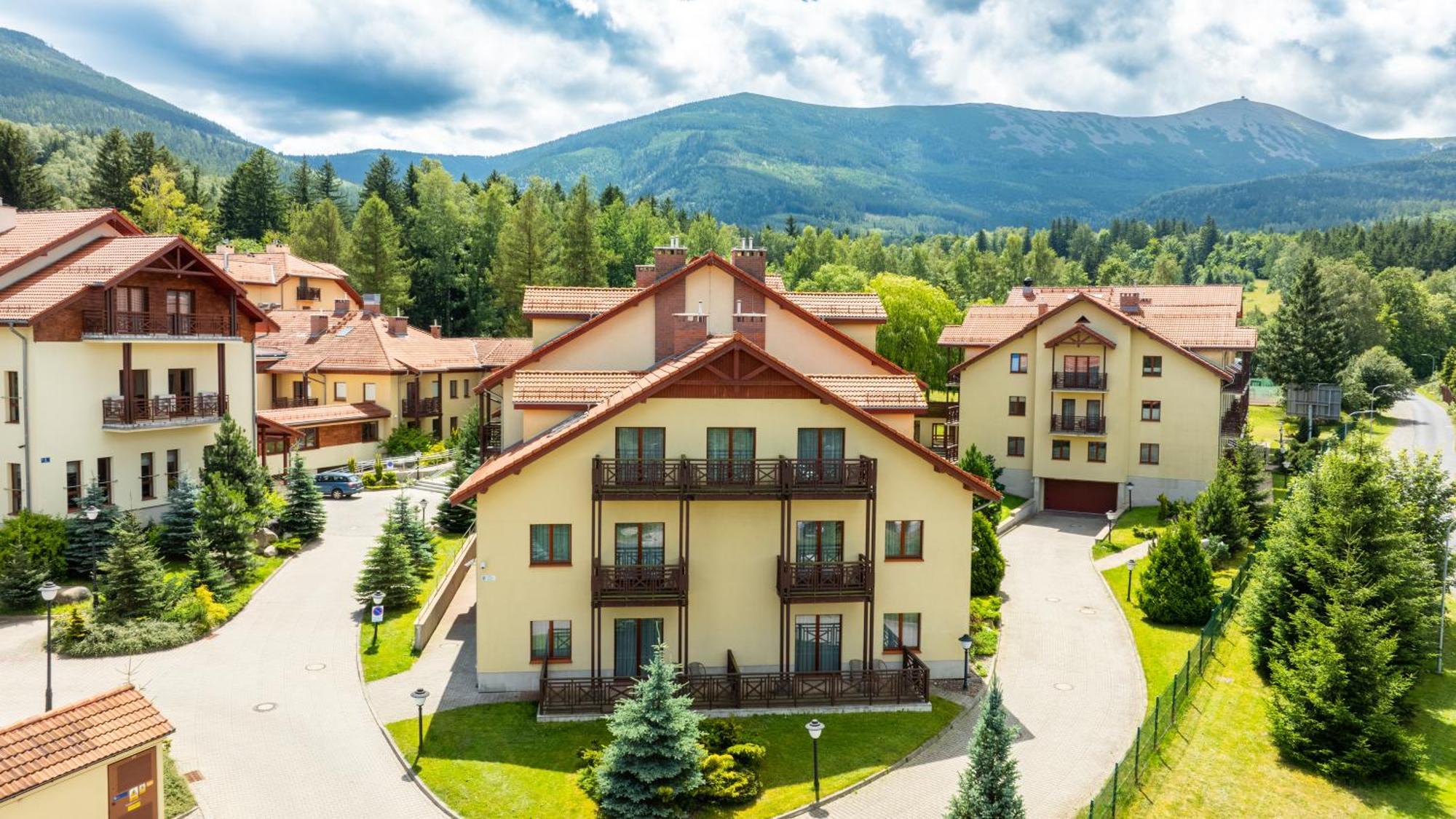 Apartamenty Sun & Snow Sofra Karpacz Esterno foto