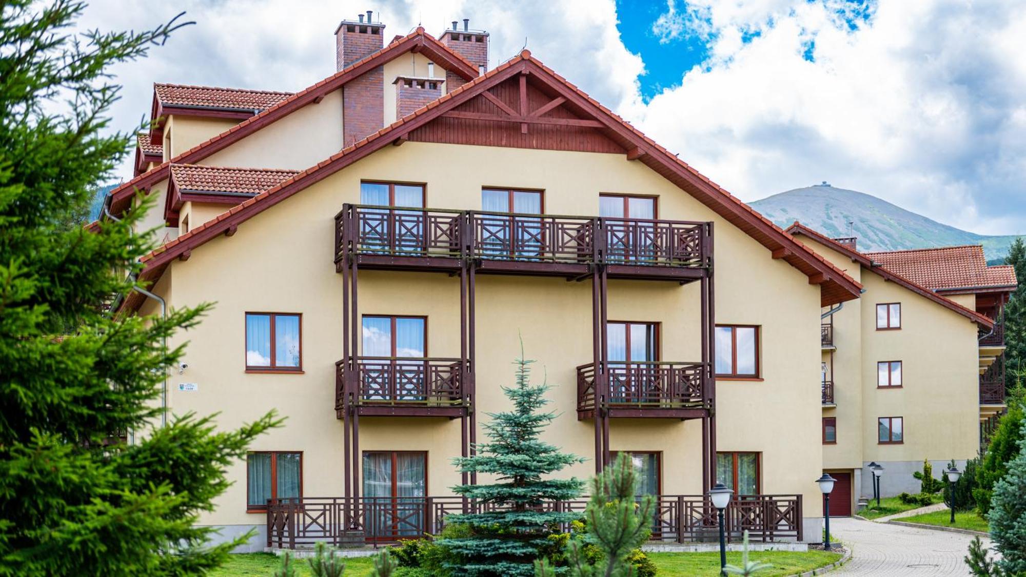 Apartamenty Sun & Snow Sofra Karpacz Esterno foto